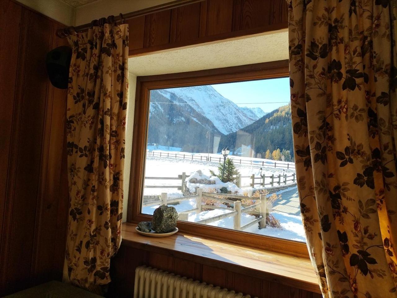 Hotel Bouton D'Or - Cogne Dış mekan fotoğraf