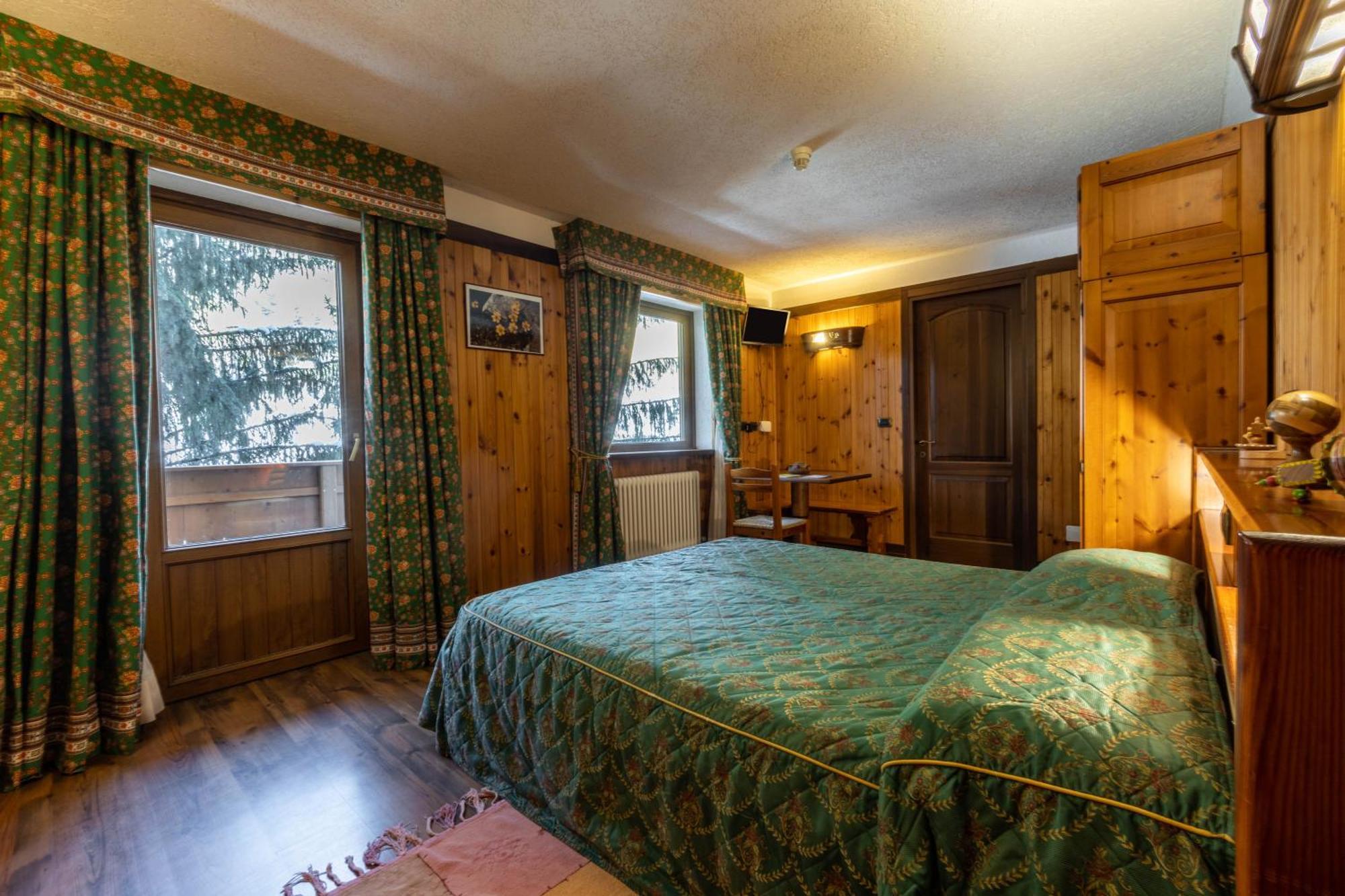 Hotel Bouton D'Or - Cogne Dış mekan fotoğraf
