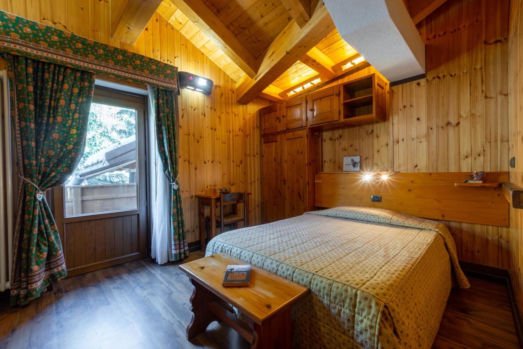 Hotel Bouton D'Or - Cogne Dış mekan fotoğraf