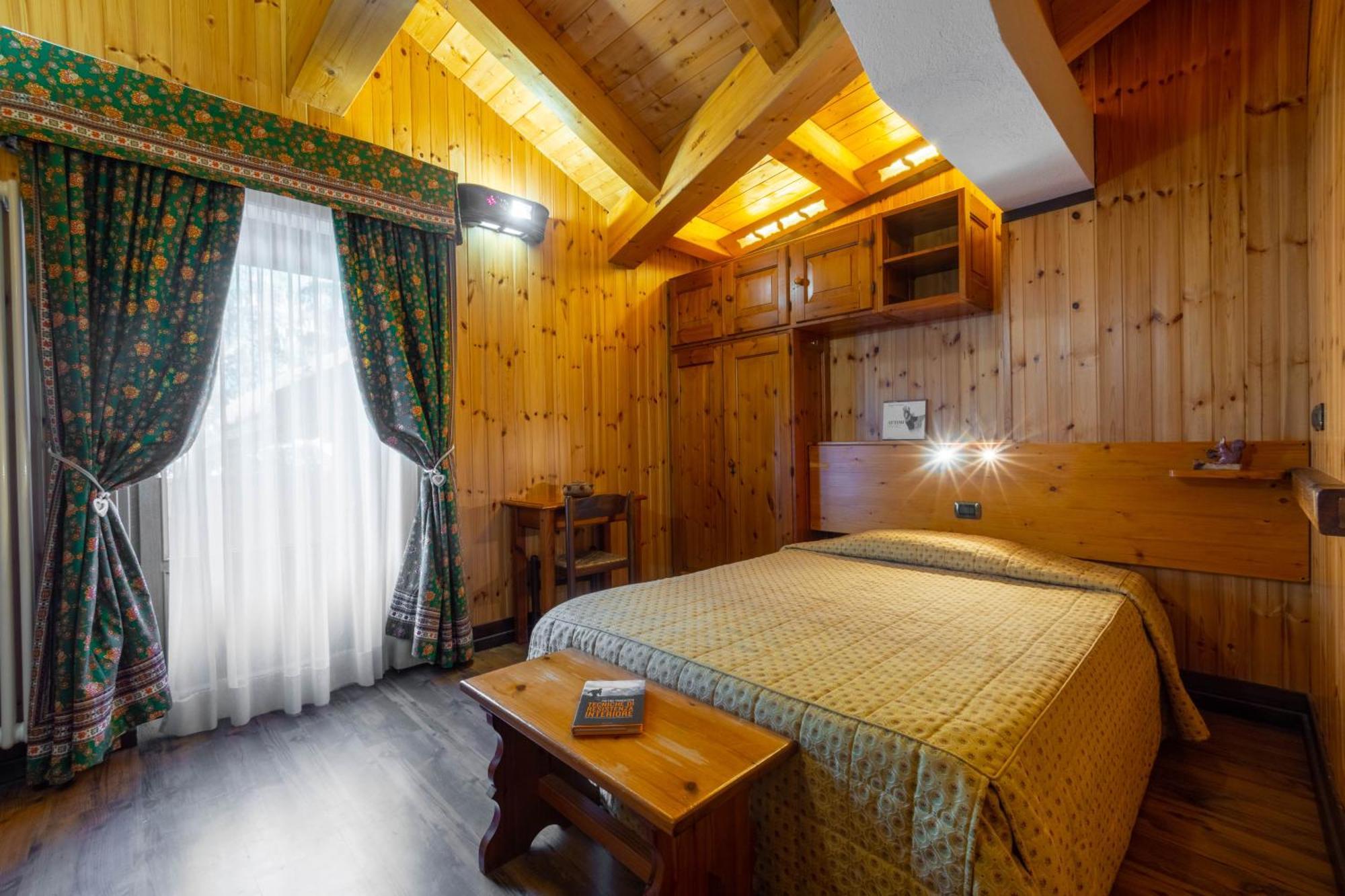 Hotel Bouton D'Or - Cogne Dış mekan fotoğraf