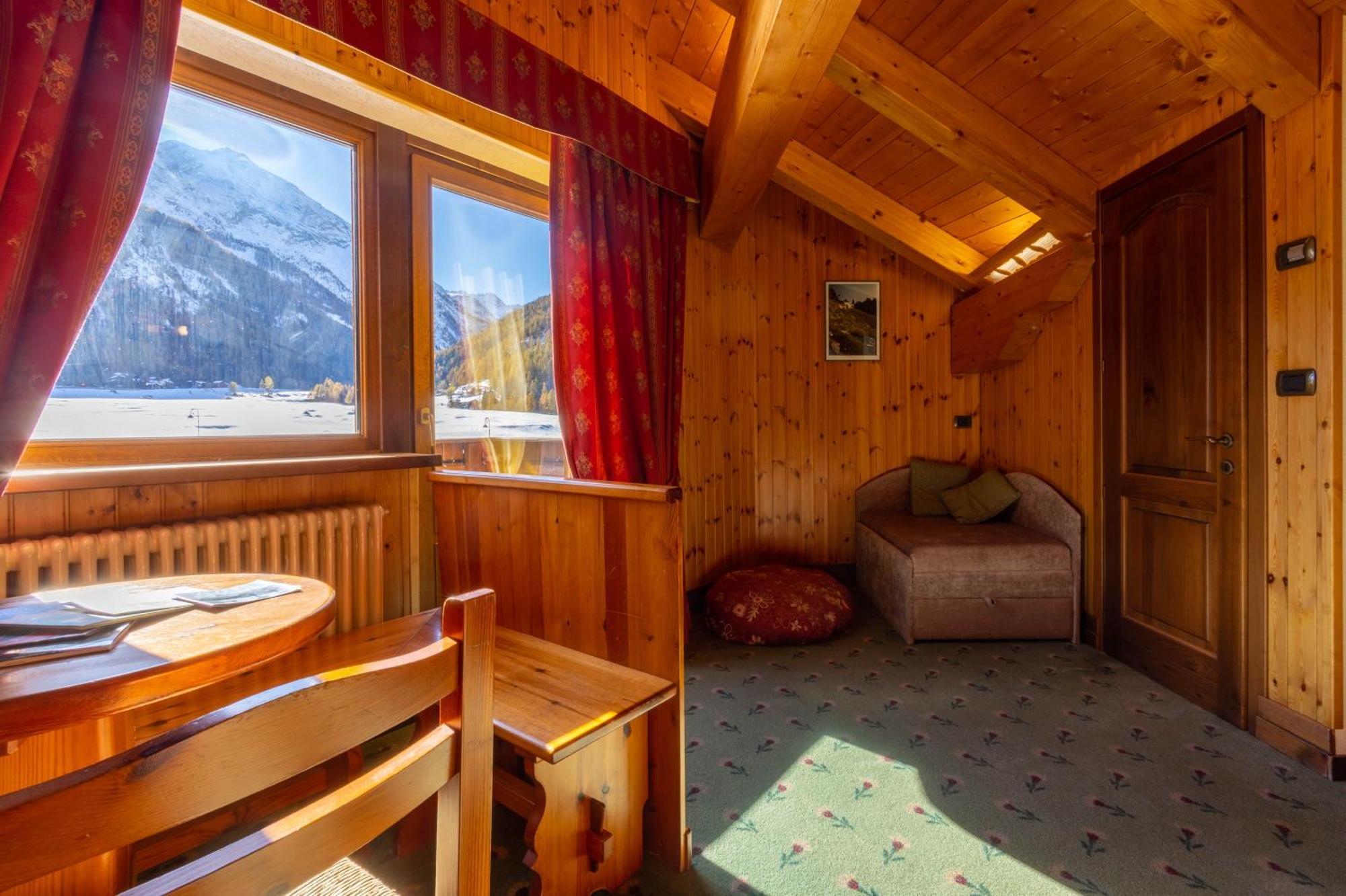 Hotel Bouton D'Or - Cogne Dış mekan fotoğraf