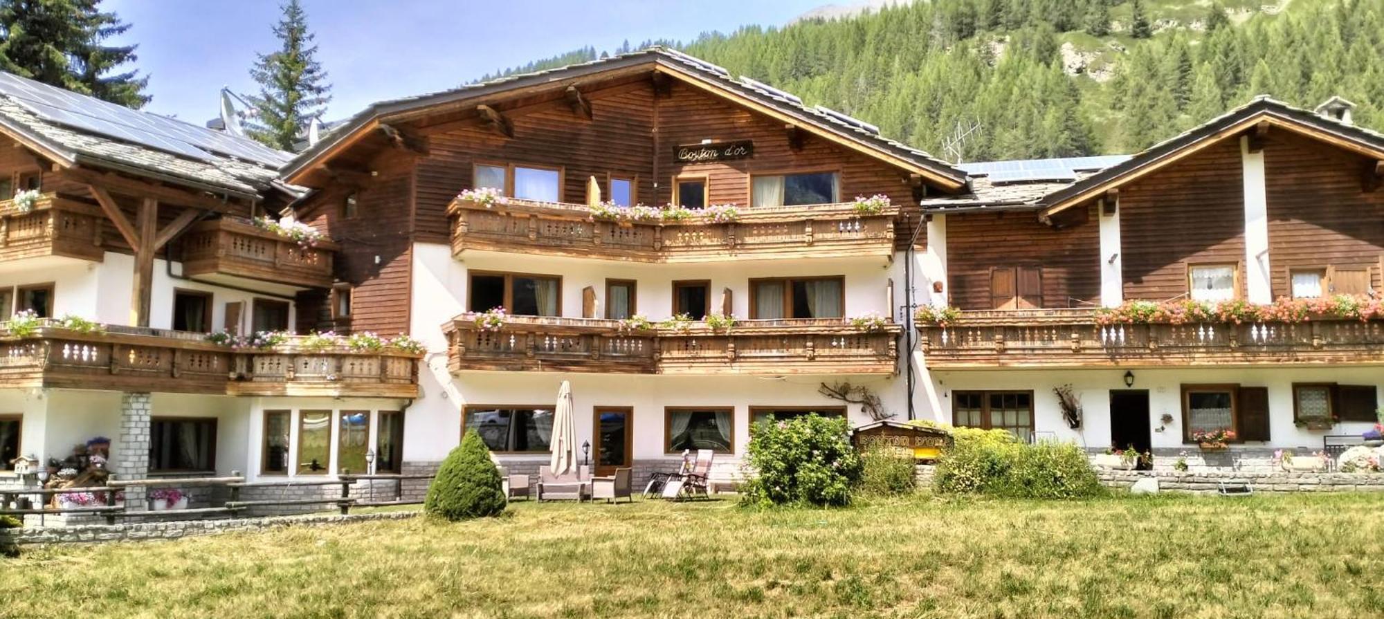 Hotel Bouton D'Or - Cogne Dış mekan fotoğraf