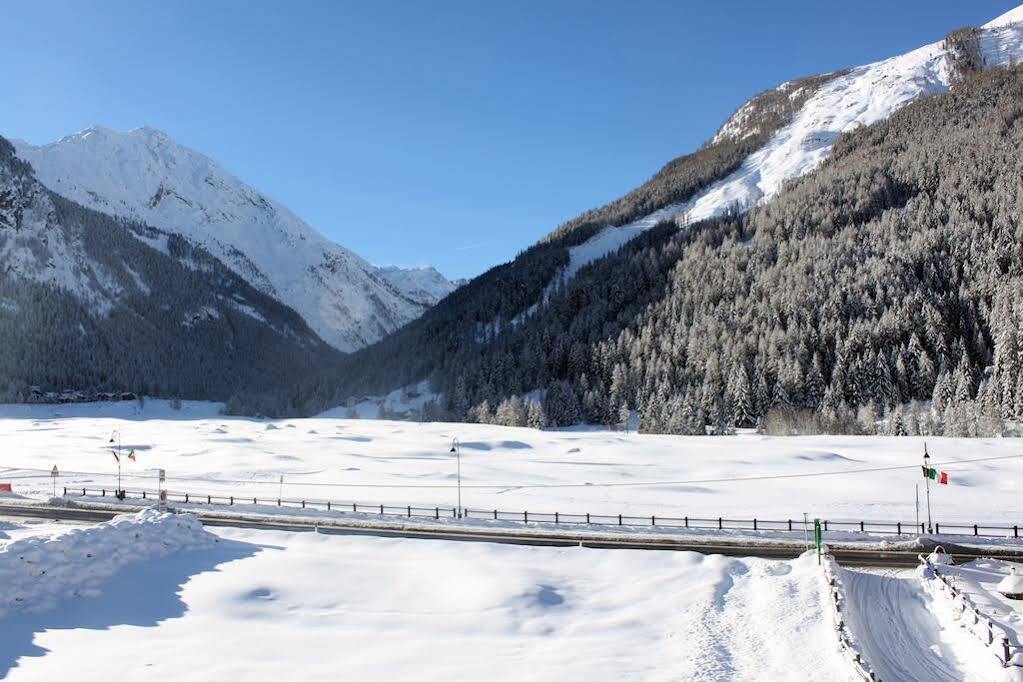 Hotel Bouton D'Or - Cogne Dış mekan fotoğraf